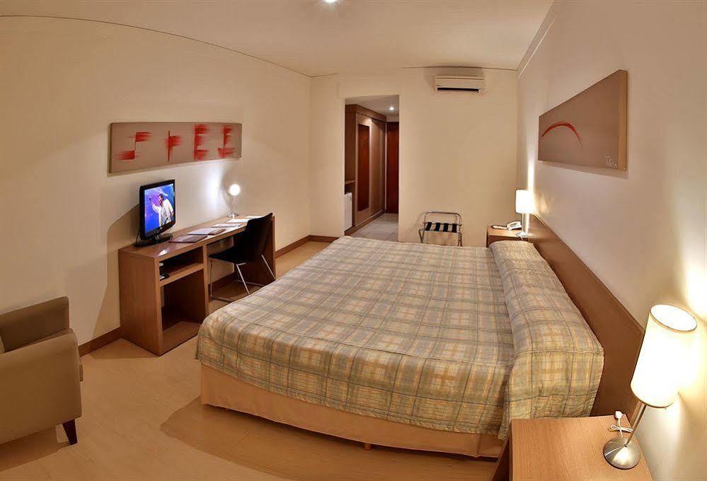 Garden Hotel ฮิเบเราเปรโต ภายนอก รูปภาพ